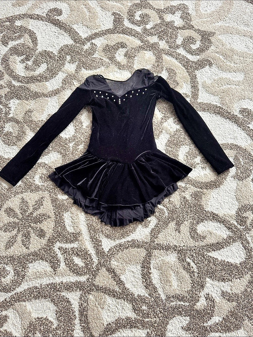 ChloeNoel Girls' Black Long Sleeve figure skating leotard XL KIDS= XS ADULT Dres